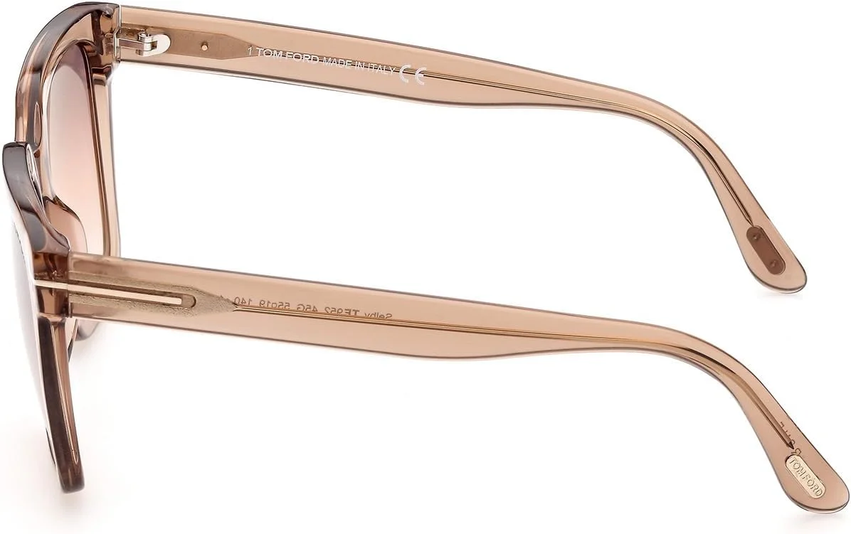عینک آفتابی زنانه تام فورد SELBY FT 0952، قهوه ای روشن شفاف/ قهوه ای سایه دار، 55/19/140 عینک آفتابی زنانه تام فورد SELBY FT 0952، قهوه ای روشن شفاف/ قهوه ای سایه دار، 55/19/140