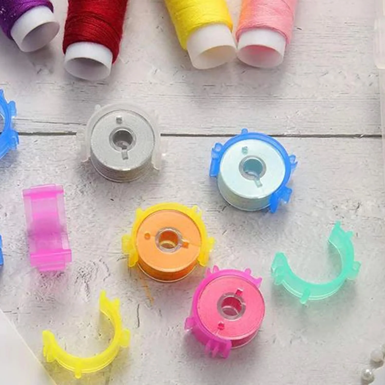 گیره قرقره خیاطی LXLVOUEG، 50 عددی، لوازم جانبی و ملزومات نگهدارنده نخ و قرقره خیاطی برای کاردستی، گلدوزی DIY، گیره های پلاستیکی نخ، سازمان دهنده های قرقره، رنگی گیره قرقره خیاطی LXLVOUEG، 50 عددی، لوازم جانبی و ملزومات نگهدارنده نخ و قرقره خیاطی برای کاردستی، گلدوزی DIY، گیره های پلاستیکی نخ، سازمان دهنده های قرقره، رنگی
