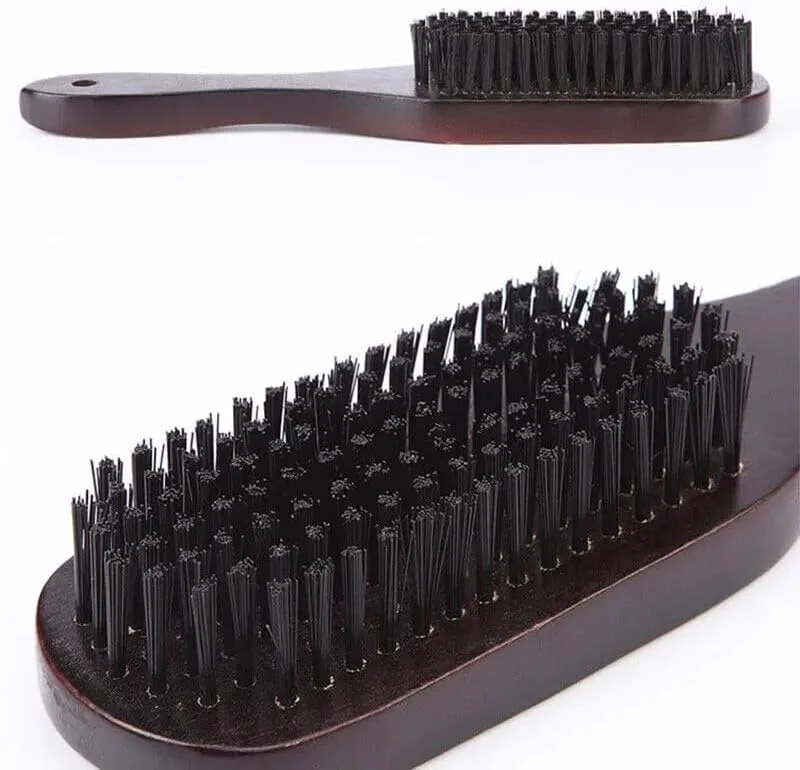 برس مو با موهای نرم متوسط و دسته چوبی قهوه ای