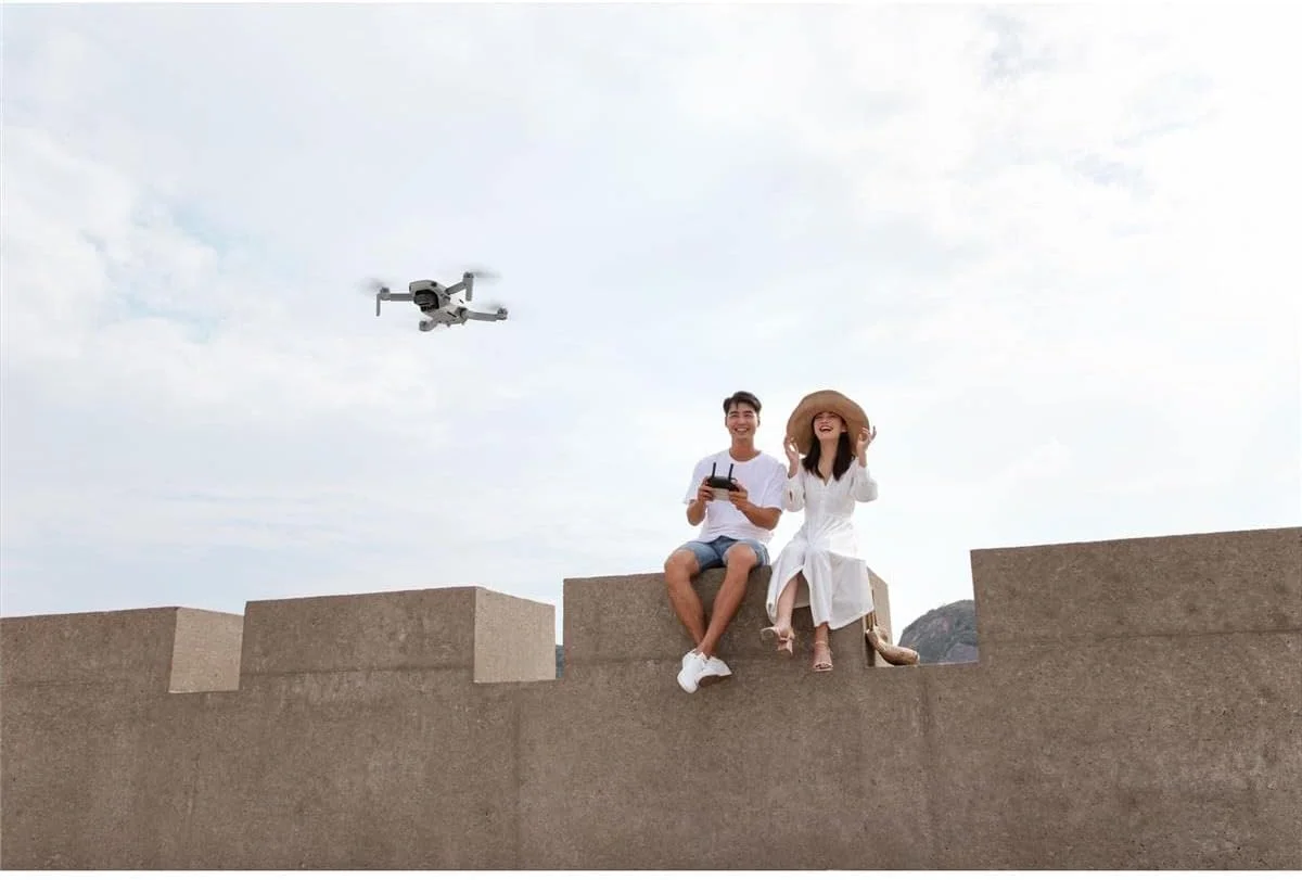 DJI Mavic Mini Combo - پهپاد FlyCam کوادکوپتر با دوربین 2.7K گیمبال 3 محوره GPS زمان پرواز 30 دقیقه DJI Mavic Mini Combo - پهپاد FlyCam کوادکوپتر با دوربین 2.7K گیمبال 3 محوره GPS زمان پرواز 30 دقیقه