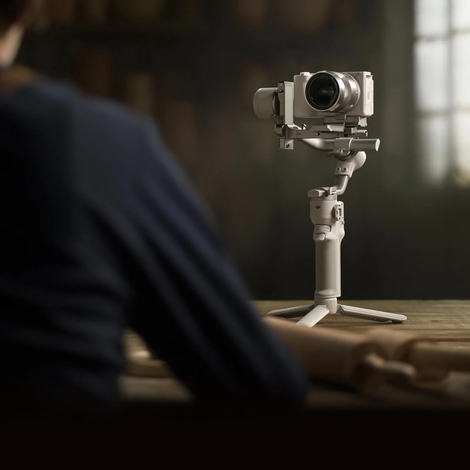 DJI RS 4 Mini، تثبیت کننده گیمبال برای دوربین های Canon/Sony/Panasonic/Nikon/Fujifilm، قفل های خودکار محور، ظرفیت حمل 2 کیلوگرم/4.4 پوند، گیمبال دوربین، فیلمبرداری عمودی بومی، نسخه امارات DJI RS 4 Mini، تثبیت کننده گیمبال برای دوربین های Canon/Sony/Panasonic/Nikon/Fujifilm، قفل های خودکار محور، ظرفیت حمل 2 کیلوگرم/4.4 پوند، گیمبال دوربین، فیلمبرداری عمودی بومی، نسخه امارات