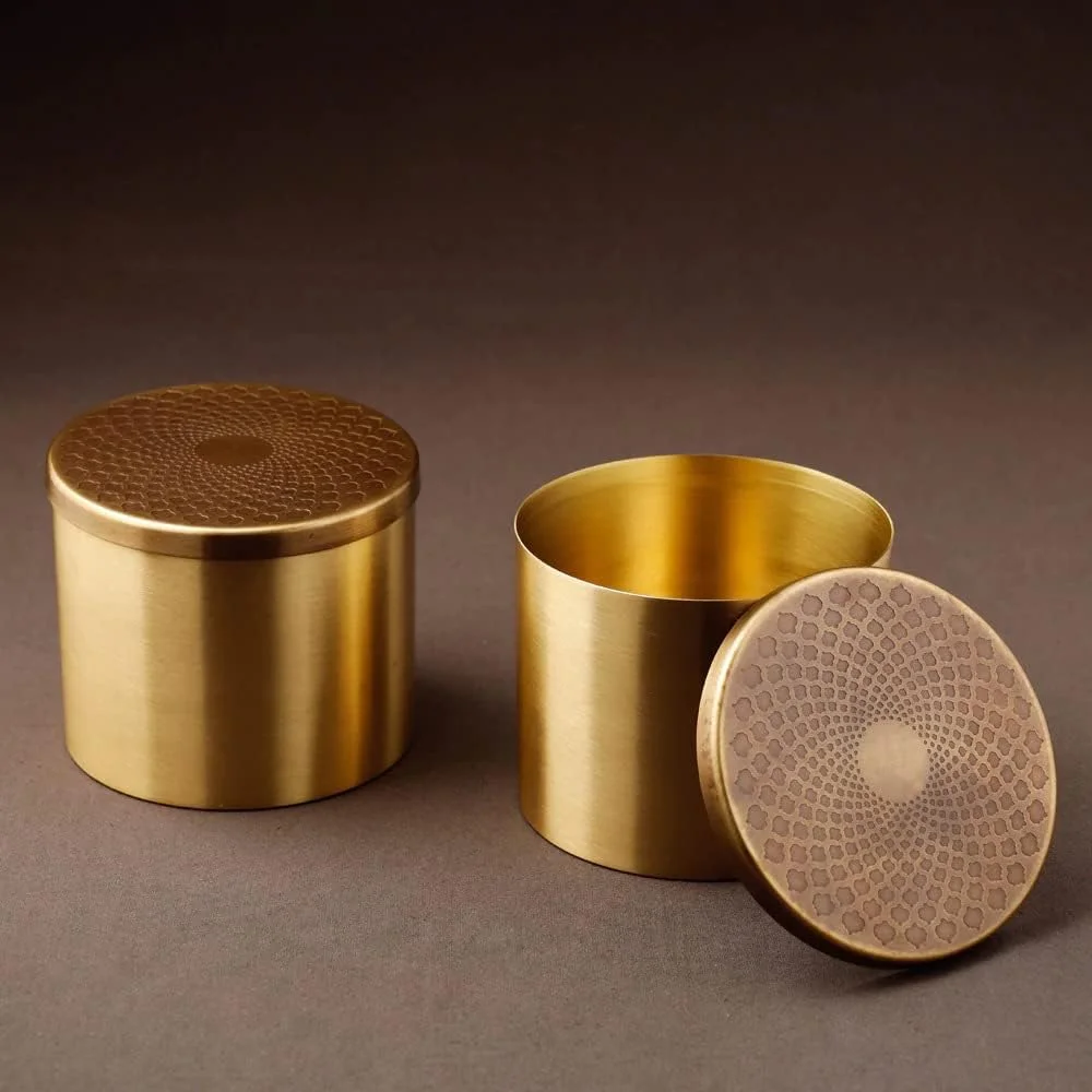 ست دو عددی ظروف برنجی Acewood، جعبه میوه خشک، قوطی، جعبه آجیل، سینی میوه خشک، جعبه هدیه میوه خشک، ظروف میوه خشک، ظروف نگهداری چند منظوره با سینی برنجی، هدیه دیوالی.