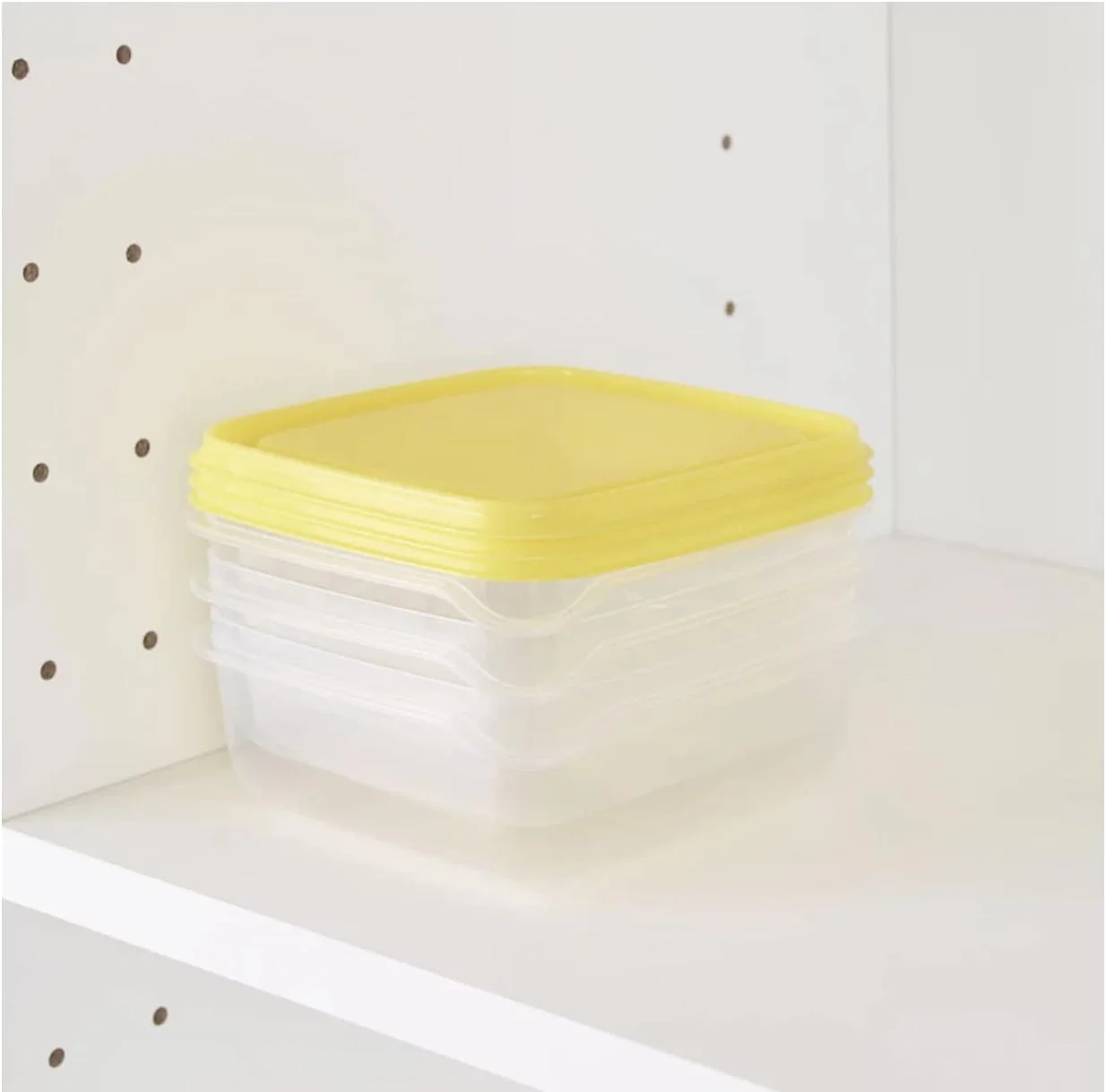 ظرف مربع شکل ایکیا مدل PRUTA مناسب نگهداری مواد غذایی، ابعاد 14x14x5.7 سانتی متر، حجم 600 میلی لیتر، بسته 6 عددی، پلاستیک شفاف بدون BPA، درب زرد