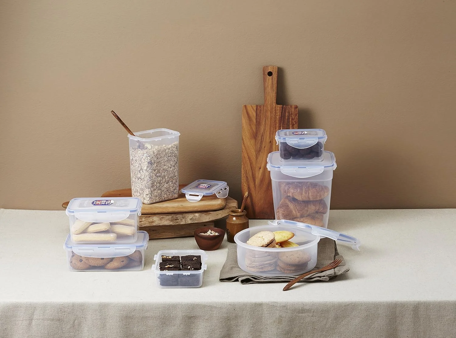 ظرف نگهداری مواد غذایی لاک اند لاک، 600 میلی لیتر، آبی شفاف، مربع، پلاستیکی