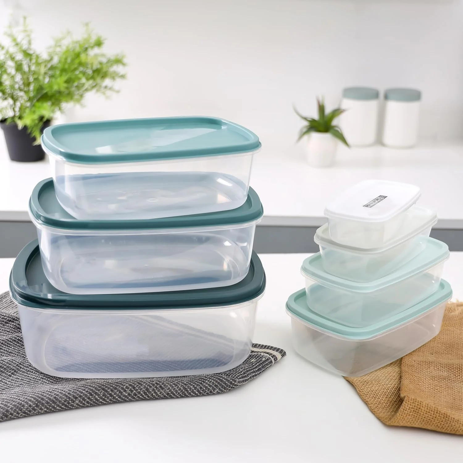 ست جعبه نگهداری پلاستیکی 7 تکه رویال فورد مدل RF12486، مستطیلی بزرگ شفاف، مناسب برای مواد غذایی، قابل شستشو در ماشین ظرفشویی، قابل استفاده در فریزر، رنگ های متنوع ست جعبه نگهداری پلاستیکی 7 تکه رویال فورد مدل RF12486، مستطیلی بزرگ شفاف، مناسب برای مواد غذایی، قابل شستشو در ماشین ظرفشویی، قابل استفاده در فریزر، رنگ های متنوع