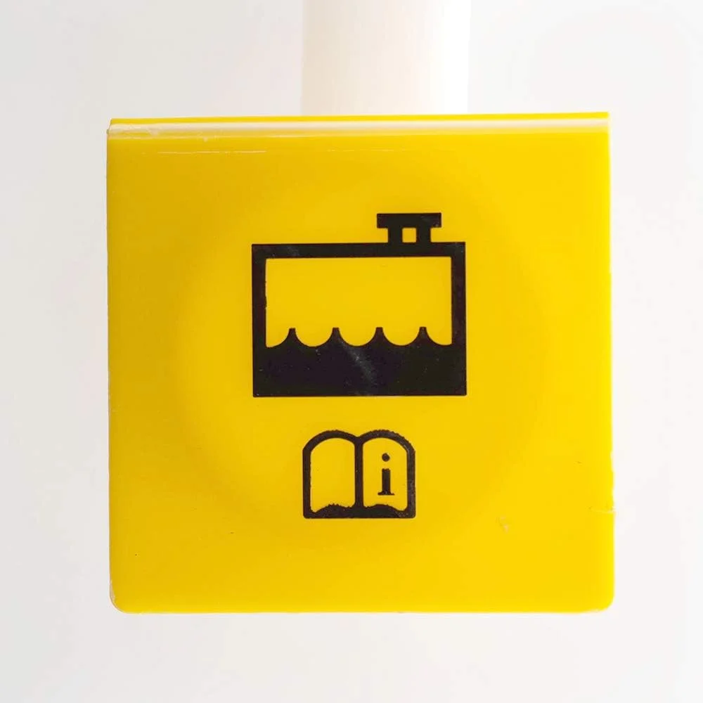 مخزن انبساط مایع خنک کننده موتور براک به همراه درب و شلنگ سازگار با رانگلر 97-06 شماره قطعه 52028065AE