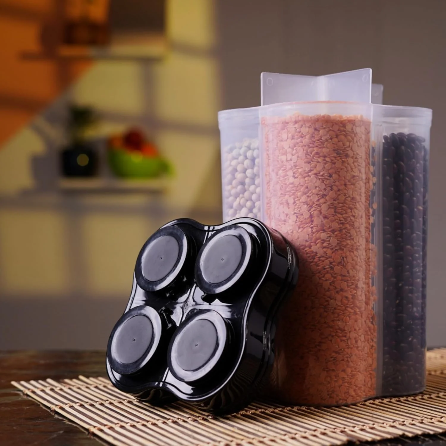 ظرف نگهداری مواد غذایی 4 قسمتی پلاستیکی شفاف Clazkit با قفل هوا، مناسب برای مواد غذایی، یخچال، بسته 1 عددی، 2500 میلی لیتر - مشکی