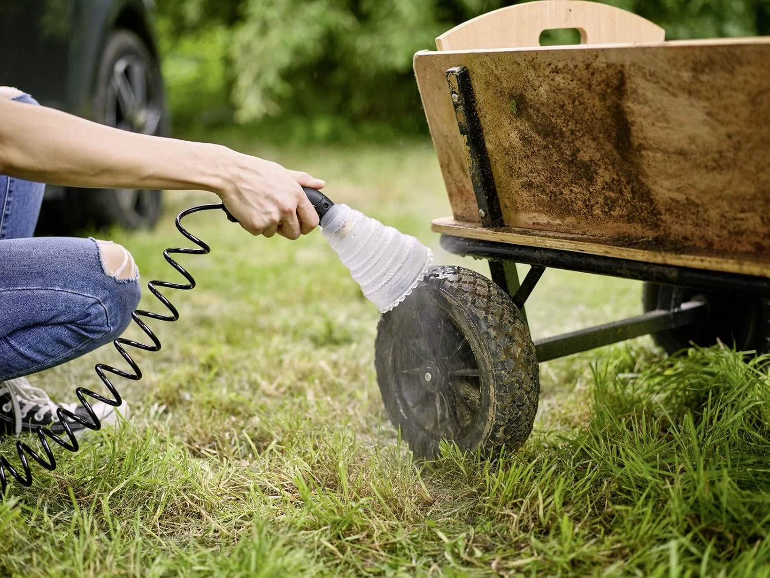 کارواش سیار کارچر مدل OC 3، شوینده قابل حمل برای مصارف سیار، مخزن آب جداشدنی 4 لیتری، باتری لیتیوم-یونی، عمر باتری 15 دقیقه، شلنگ فنری 2.8 متری کارواش سیار کارچر مدل OC 3، شوینده قابل حمل برای مصارف سیار، مخزن آب جداشدنی 4 لیتری، باتری لیتیوم-یونی، عمر باتری 15 دقیقه، شلنگ فنری 2.8 متری