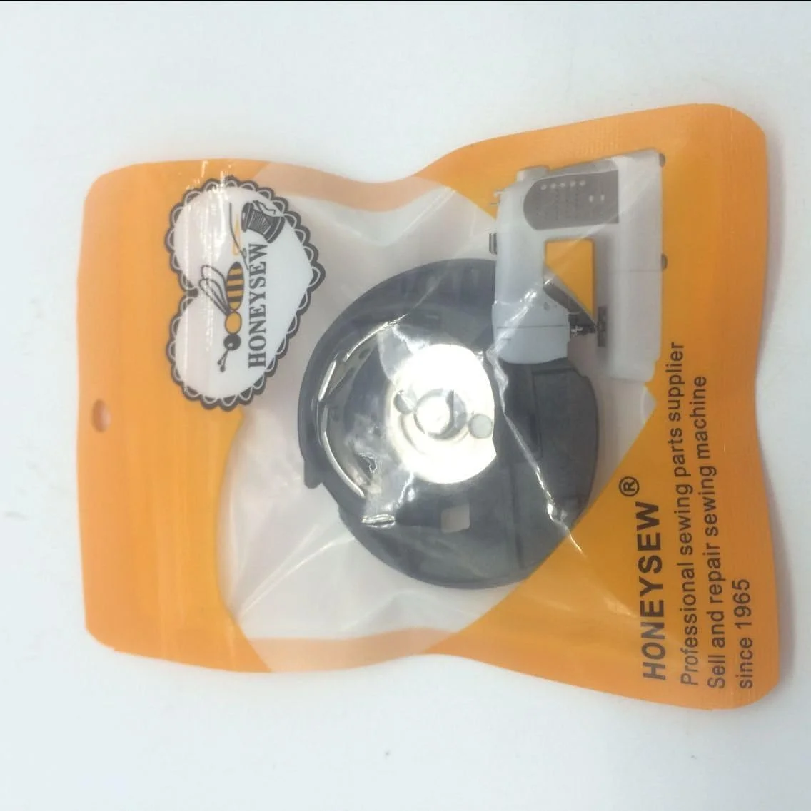 محفظه ماسوره جایگزین HONEYSEW سری Juki HZL-K برای Juki HZL-K85 و HZL-K65 Singer XL-400, FQ4, SEQS-6000, SEQS6700, XL550#416444401 محفظه ماسوره جایگزین HONEYSEW سری Juki HZL-K برای Juki HZL-K85 و HZL-K65 Singer XL-400, FQ4, SEQS-6000, SEQS6700, XL550#416444401