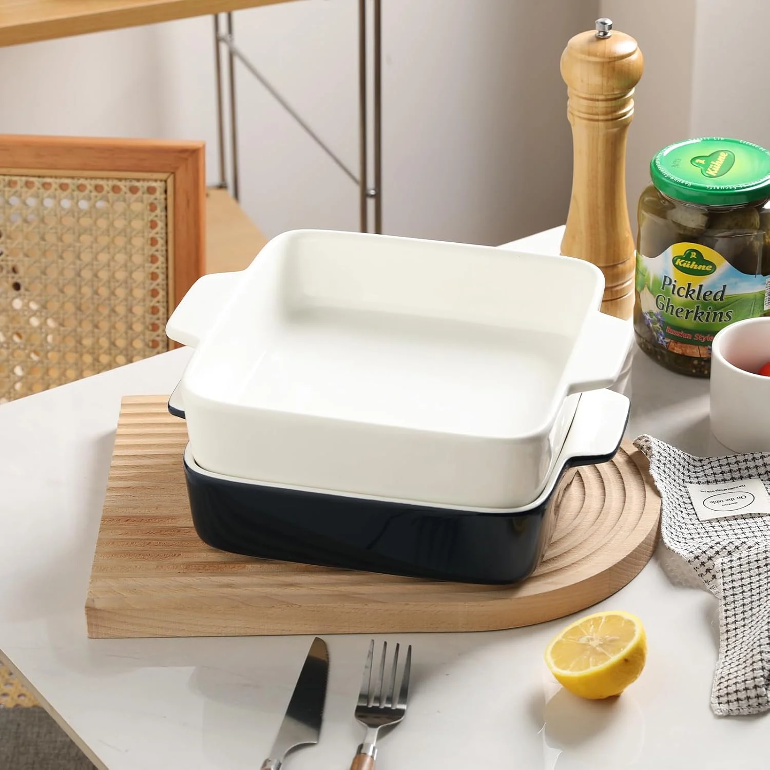 ظرف پخت سرامیکی Sweejar، قالب پخت کیک 8x8 برای براونی، ظروف پخت مربعی چینی با دسته دوتایی برای سوفله، لازانیا، شام خانوادگی (سرمه ای) ظرف پخت سرامیکی Sweejar، قالب پخت کیک 8x8 برای براونی، ظروف پخت مربعی چینی با دسته دوتایی برای سوفله، لازانیا، شام خانوادگی (سرمه ای)