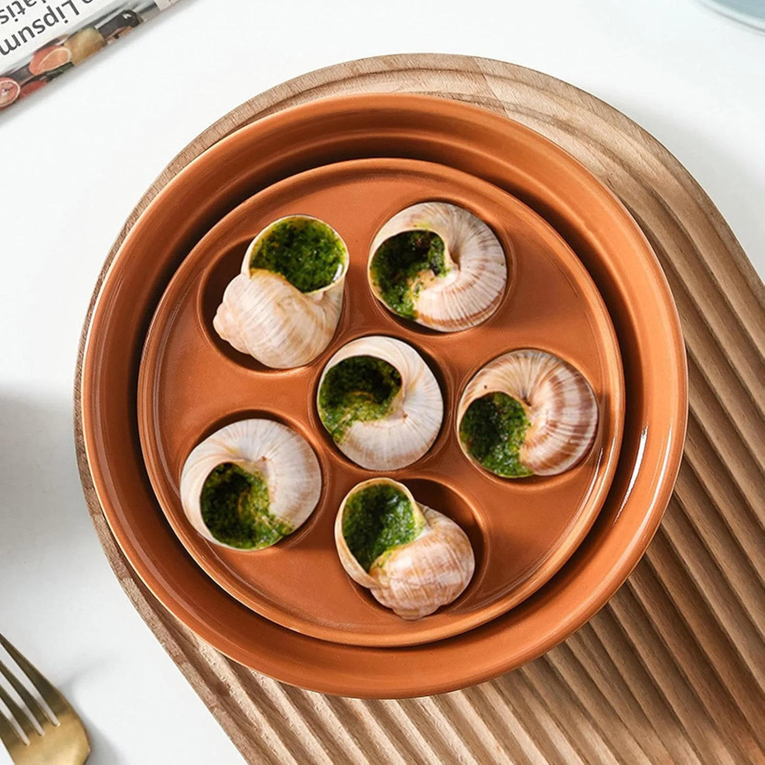 بشقاب حلزون به سبک نوردیک با رنگ لعاب زیر لعابی رنگی یکپارچهسازی با سیستمعامل مقاوم در برابر درجه حرارت بالا - سینی پخت حلزون + شاسی