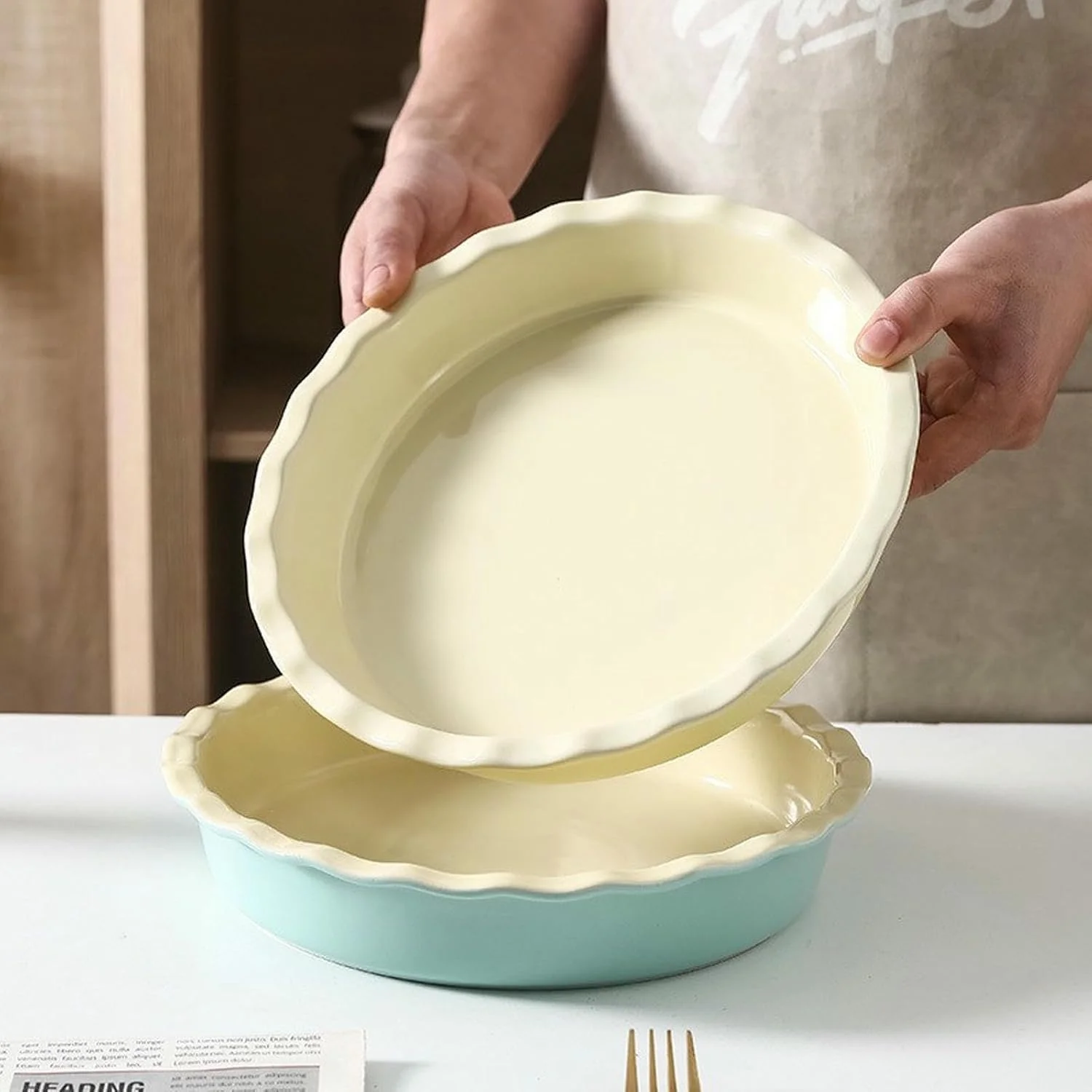 ظرف پخت سرامیکی مستطیلی دو گوش طرح اروپایی، ساده، خاص، خلاقانه و ظریف - قرمز کوچک ظرف پخت سرامیکی مستطیلی دو گوش طرح اروپایی، ساده، خاص، خلاقانه و ظریف - قرمز کوچک