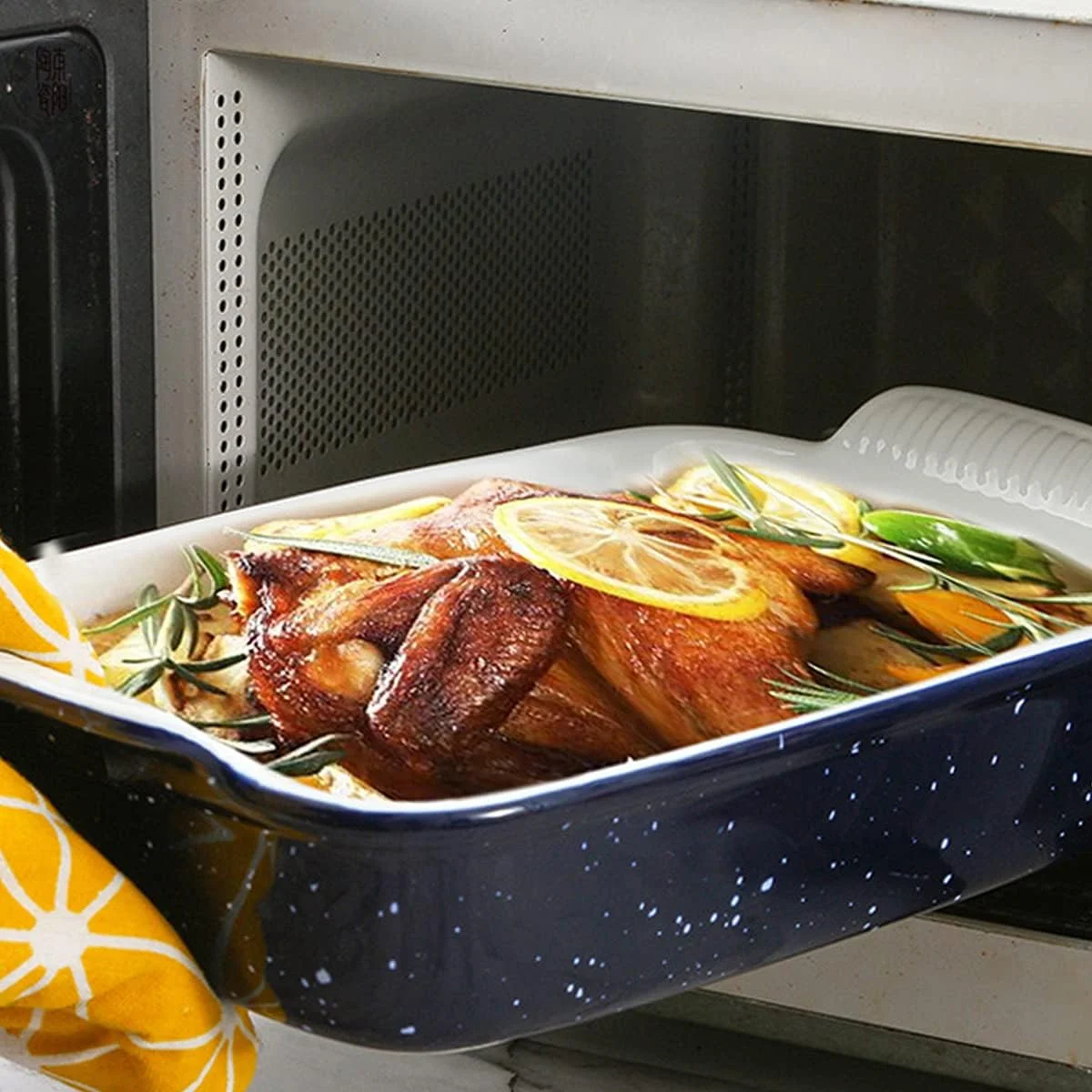 ظروف پخت سرامیکی، ظروف سرامیکی برای پخت، ظرف پخت سرامیکی مات، ظرف پای سرامیکی، ظروف پخت چینی، پخت سرامیکی ()