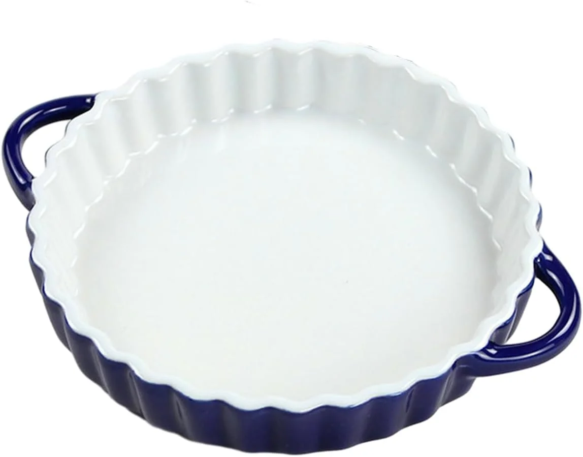 سینی فر سرامیکی دورنگ با دسته های دوتایی طرح موج، مناسب برای پخت و پز و سرو غذا - داخل سفید و بیرون آبی سینی فر سرامیکی دورنگ با دسته های دوتایی طرح موج، مناسب برای پخت و پز و سرو غذا - داخل سفید و بیرون آبی