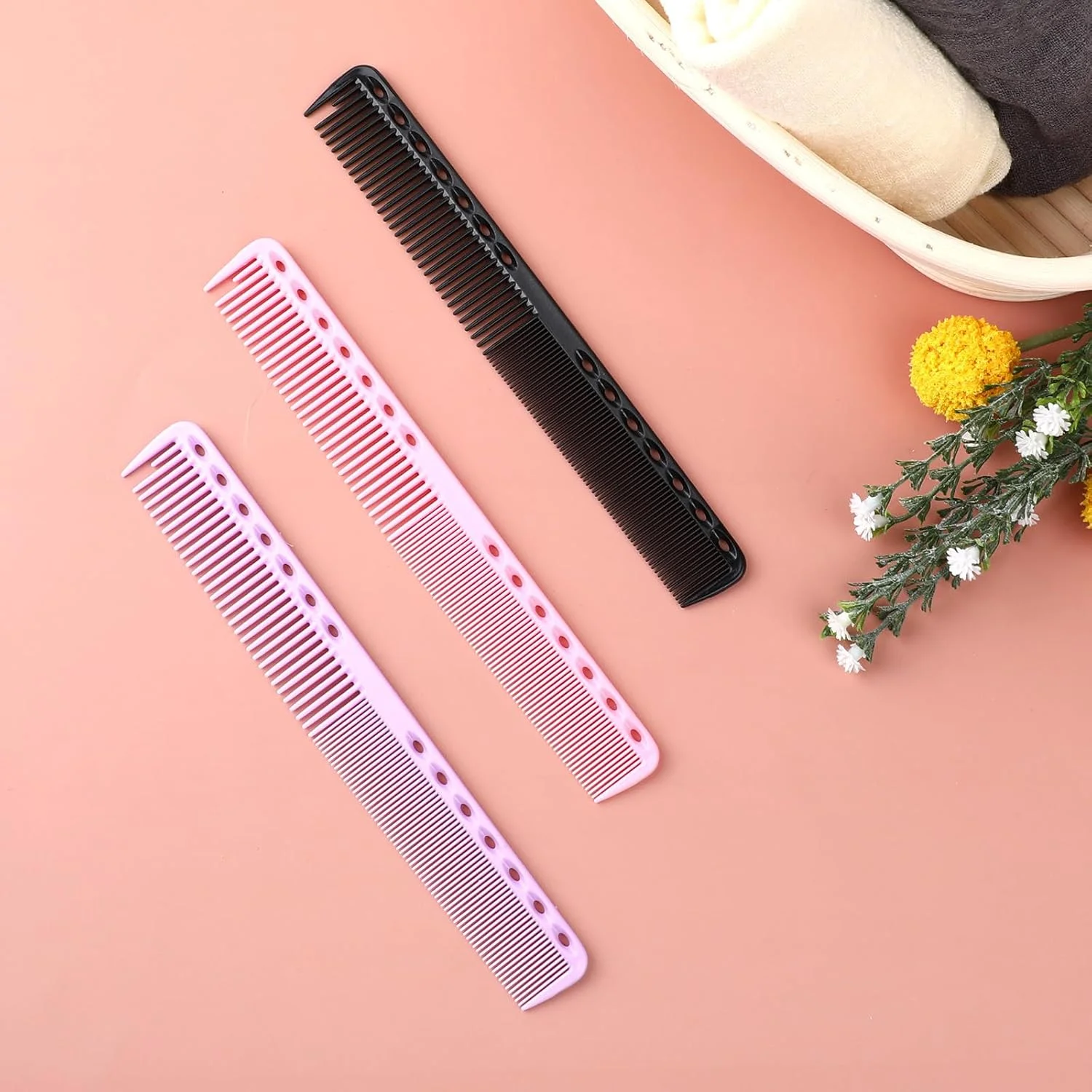 ست ۳ عددی شانه های کربنی برای کوتاهی مو، شانه های حرفه ای مقاوم در برابر حرارت، شانه های آرایشگری چند منظوره با دندانه های متوسط و ریز برای آقایان و بانوان، مناسب برای کوتاهی با ماشین اصلاح، سالن و منزل