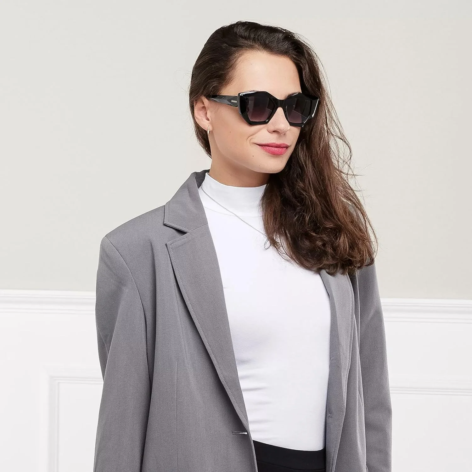 عینک آفتابی زنانه GUESS با محافظت UV