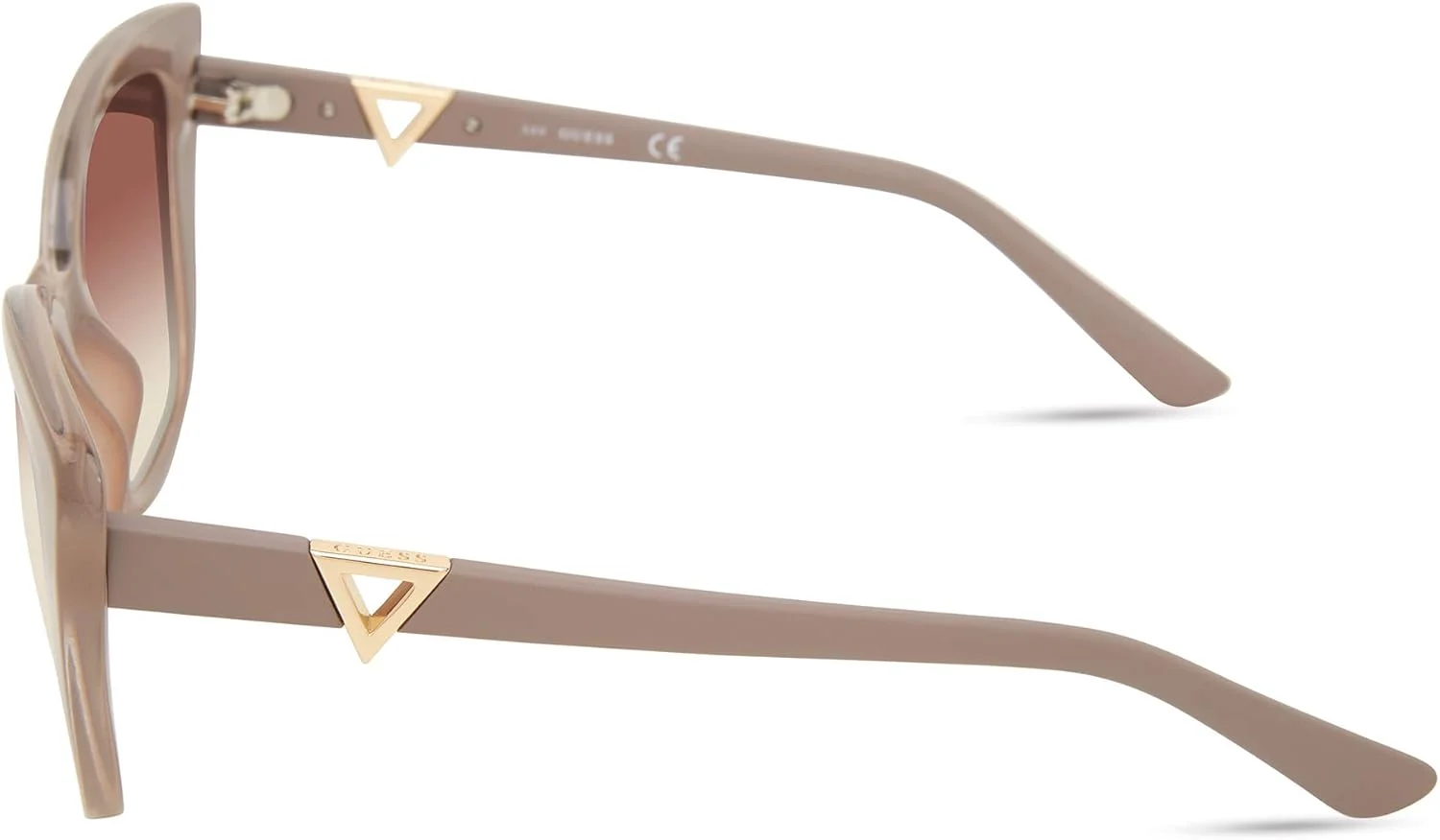 عینک آفتابی زنانه گس با طراحی چشم گربه ای الهام گرفته از سبک رترو عینک آفتابی زنانه گس با طراحی چشم گربه ای الهام گرفته از سبک رترو