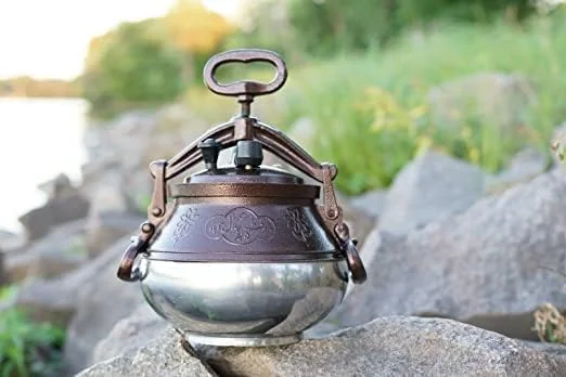 Easy*Click Traditional Heavy Duty Pressure Cooker | Vintage Style Hand Lock Design | Cast Iron & Stainless Steel Body | Durable & Safe for Home Cooking, Stews, and Curries 20 Litter Options)