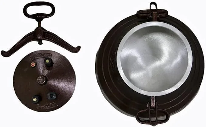 Easy*Click Traditional Heavy Duty Pressure Cooker | Vintage Style Hand Lock Design | Cast Iron & Stainless Steel Body | Durable & Safe for Home Cooking, Stews, and Curries 20 Litter Options)