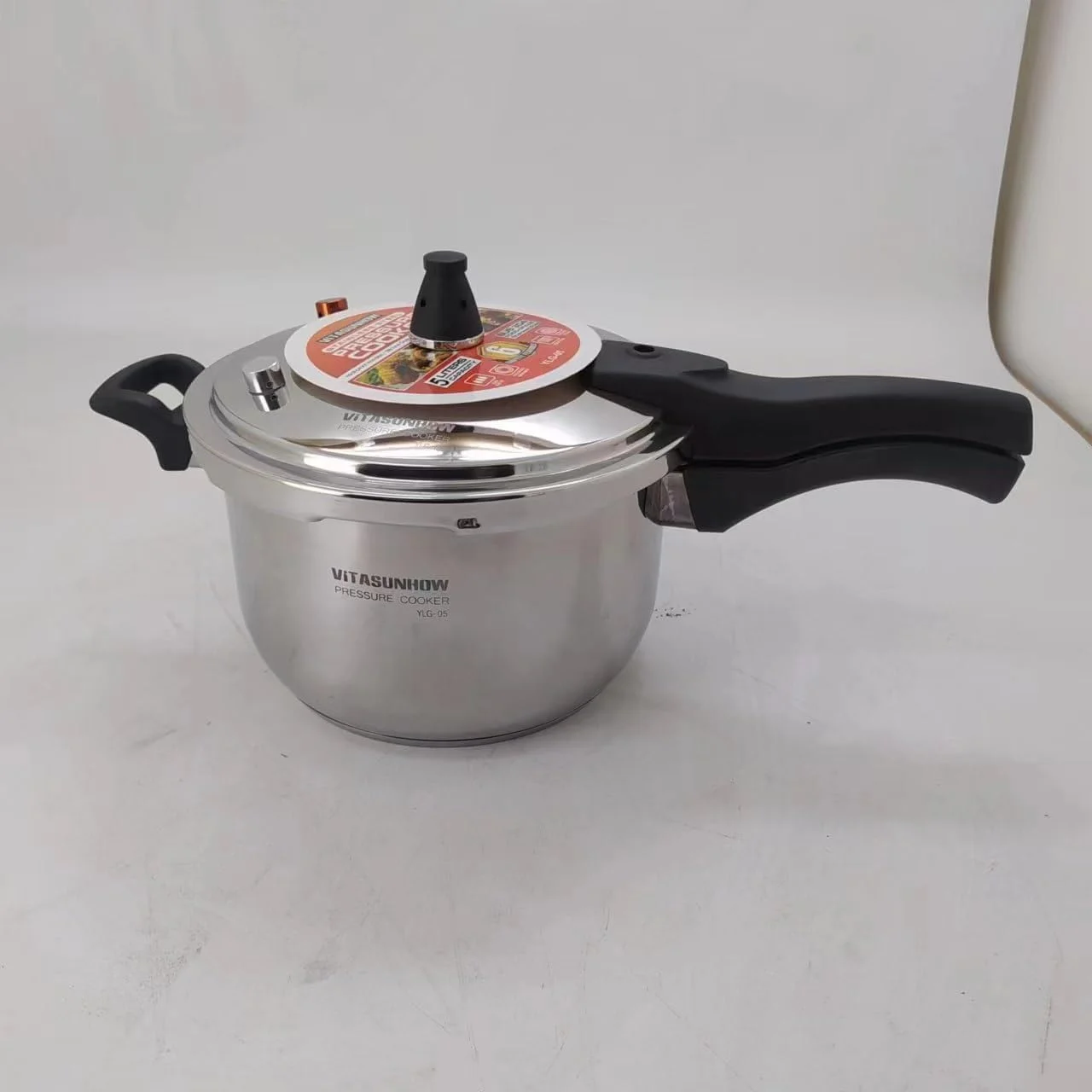 زودپز استیل ضد زنگ 4.7 کوارت / 5 لیتر، سازگار با القایی، توزیع یکنواخت حرارت، مناسب برای پخت و پز تحت فشار یا بخارپز (5 لیتر)