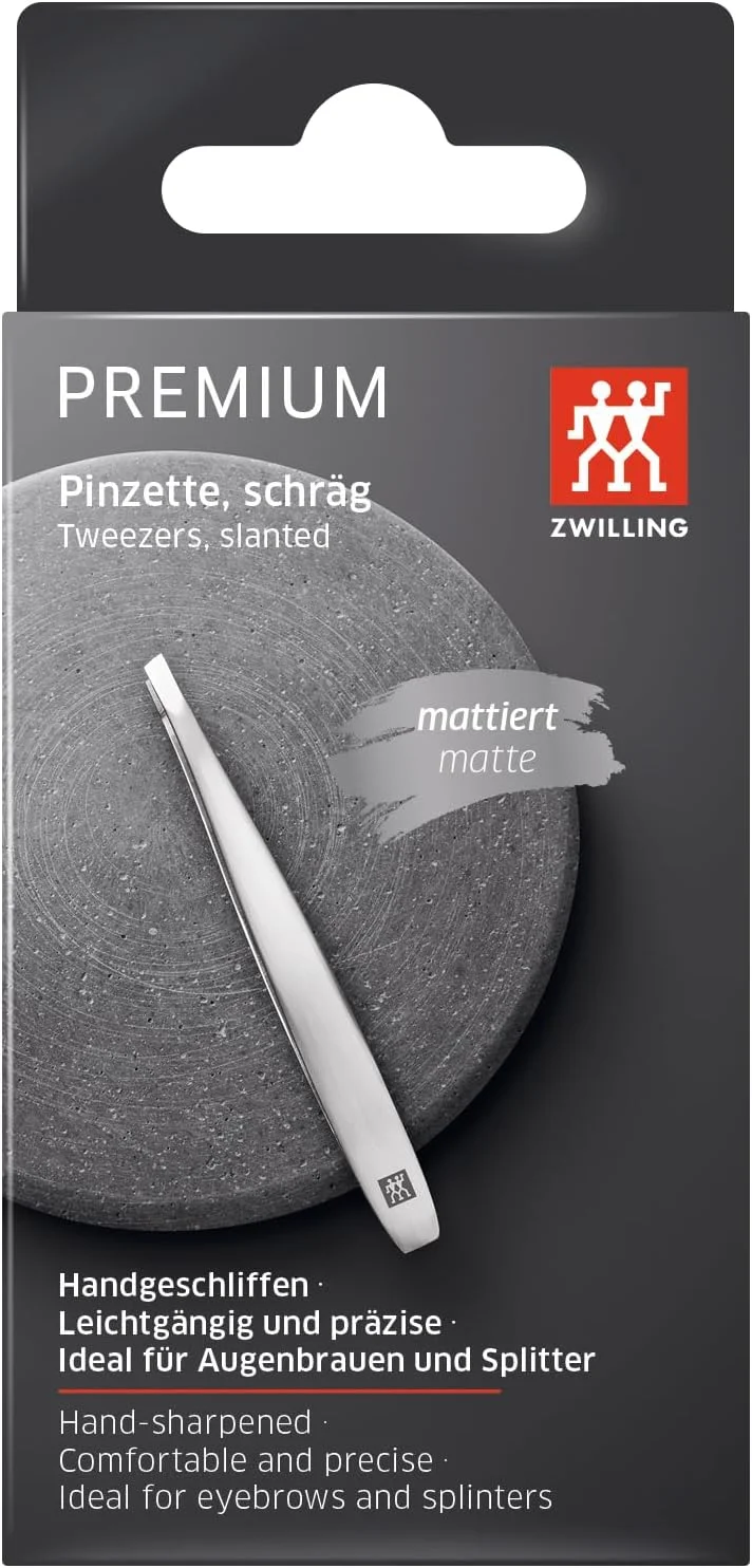 موچین انبری اریب 90 میلی‌متری Zwilling Premium Twinox. ابزار حالت دهی ابرو و حذف موهای زائد. سطح گیره اریب. پرداخت مات برس خورده. فولاد ضد زنگ 18/10 درجه یک. تمیز کردن آسان. ساخت آلمان.