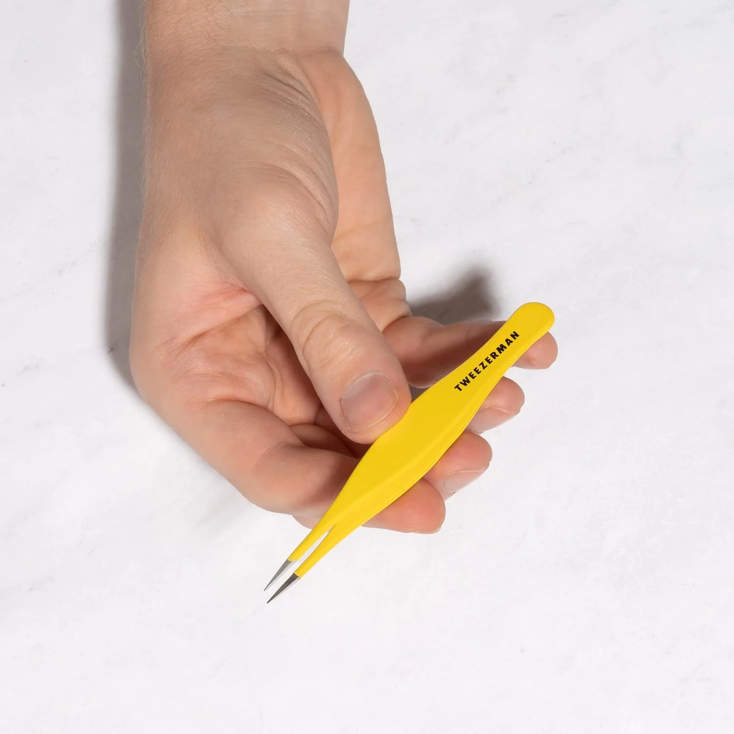 موچین نوک تیز تویزرمن مناسب برای کمک های اولیه