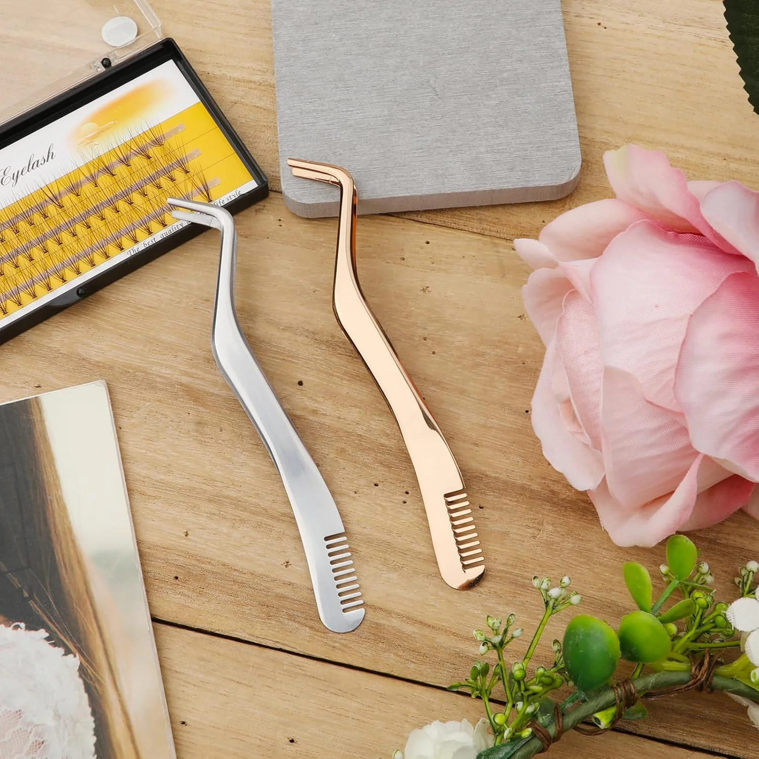 ست موچین مژه 2 عددی، موچین اکستنشن مژه استیل ضد زنگ با شانه، ابزار کاربرد مژه مصنوعی برای دختران، زنان، مبتدیان و آرایشگران (نقره ای، طلایی) ست موچین مژه 2 عددی، موچین اکستنشن مژه استیل ضد زنگ با شانه، ابزار کاربرد مژه مصنوعی برای دختران، زنان، مبتدیان و آرایشگران (نقره ای، طلایی)