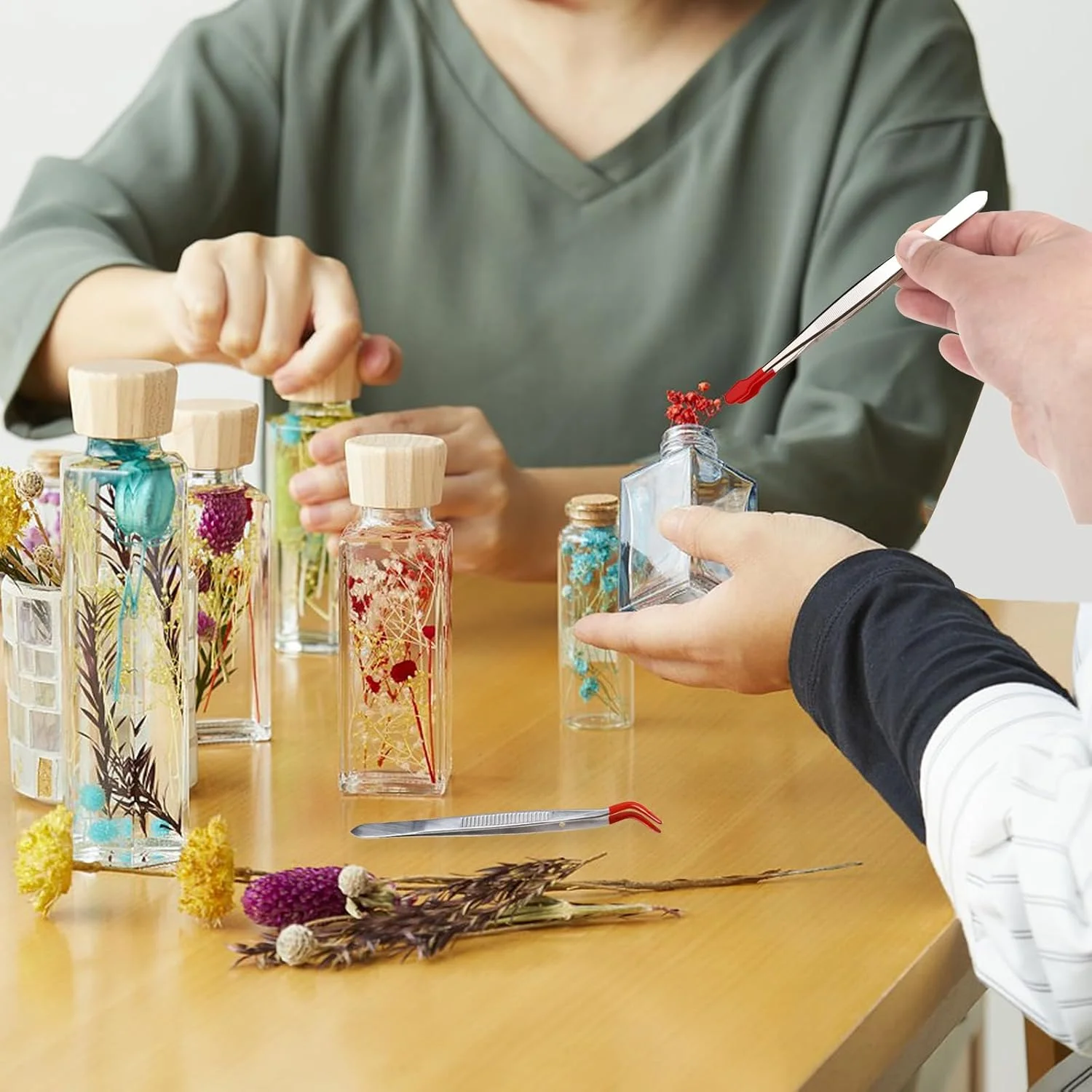 Sliverdew 2-Piece Craft Tweezers with Rubber Tips, Stainless Steel, Red, Practical, Angled & Curved Tips for Jewellery, DIY Crafts, Stamp Coins Sliverdew 2-Piece Craft Tweezers with Rubber Tips, Stainless Steel, Red, Practical, Angled & Curved Tips for Jewellery, DIY Crafts, Stamp Coins