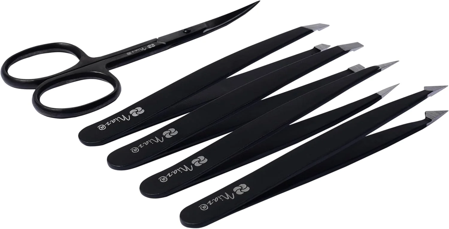 انبر موچین حرفه ای نیاز@ از جنس استیل ضد زنگ به همراه قیچی ابرو خمیده، بهترین موچین دقیق برای ابرو، از بین بردن موهای زیر پوستی و خرده ها - مجموعه 5 عددی به همراه کیف چرمی مسافرتی انبر موچین حرفه ای نیاز@ از جنس استیل ضد زنگ به همراه قیچی ابرو خمیده، بهترین موچین دقیق برای ابرو، از بین بردن موهای زیر پوستی و خرده ها - مجموعه 5 عددی به همراه کیف چرمی مسافرتی