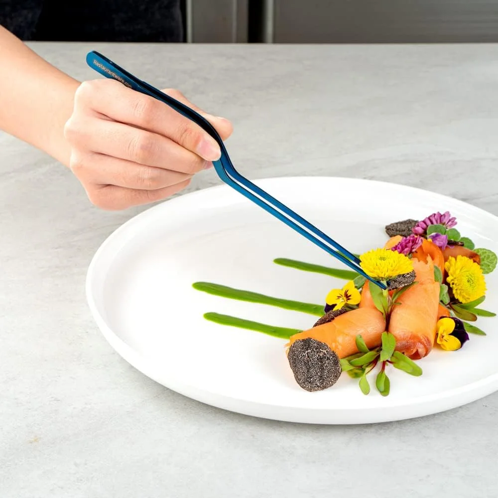 موچین آشپزی رستوران ور مدل Perfect Point، طول 20 سانتی متر، 1 عدد موچین آشپزخانه افست - نوک دندانه دار برای دقت، مناسب برای گارنیش، دیزاین و تزئین، موچین استیل ضد زنگ آبی افست، بادوام موچین آشپزی رستوران ور مدل Perfect Point، طول 20 سانتی متر، 1 عدد موچین آشپزخانه افست - نوک دندانه دار برای دقت، مناسب برای گارنیش، دیزاین و تزئین، موچین استیل ضد زنگ آبی افست، بادوام