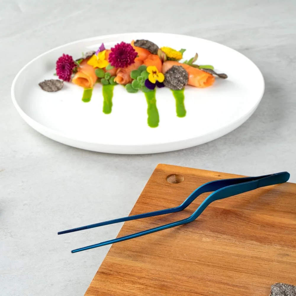 موچین آشپزی رستوران ور مدل Perfect Point، طول 20 سانتی متر، 1 عدد موچین آشپزخانه افست - نوک دندانه دار برای دقت، مناسب برای گارنیش، دیزاین و تزئین، موچین استیل ضد زنگ آبی افست، بادوام موچین آشپزی رستوران ور مدل Perfect Point، طول 20 سانتی متر، 1 عدد موچین آشپزخانه افست - نوک دندانه دار برای دقت، مناسب برای گارنیش، دیزاین و تزئین، موچین استیل ضد زنگ آبی افست، بادوام