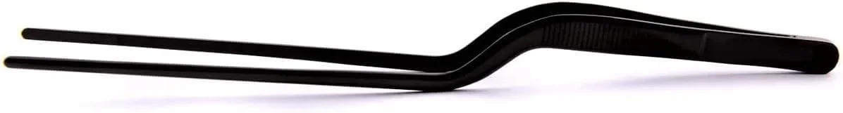 انبر آشپزی مشکی NJ OVERSEAS، 6.3 اینچ، انبر آشپزخانه برای چیدمان غذا، طراحی انبری استیل ضد زنگ، فورسپس سرنیزه ای دقیق با نوک ظریف افست - 1 عدد. انبر آشپزی مشکی NJ OVERSEAS، 6.3 اینچ، انبر آشپزخانه برای چیدمان غذا، طراحی انبری استیل ضد زنگ، فورسپس سرنیزه ای دقیق با نوک ظریف افست - 1 عدد.