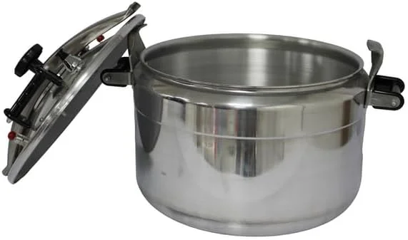 زودپز آلومینیومی فتافات با دسته پلاستیکی مشکی سنگین و درب آلومینیومی نقره ای 25 لیتری (31.5x25x38 سانتی متر) زودپز آلومینیومی فتافات با دسته پلاستیکی مشکی سنگین و درب آلومینیومی نقره ای 25 لیتری (31.5x25x38 سانتی متر)
