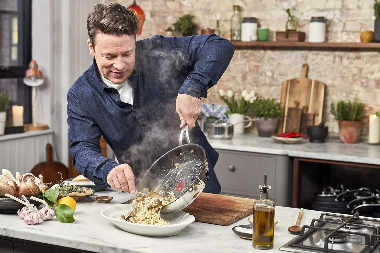 تابه استیل 20 سانتی متری Jamie Oliver Cook's Classics تفال، پوشش نچسب، نشانگر حرارت، 100% ایمن، دسته سیلیکونی پرچ شده، قابل استفاده در فر، مناسب برای اجاق های القایی مدل E3060234 تابه استیل 20 سانتی متری Jamie Oliver Cook's Classics تفال، پوشش نچسب، نشانگر حرارت، 100% ایمن، دسته سیلیکونی پرچ شده، قابل استفاده در فر، مناسب برای اجاق های القایی مدل E3060234