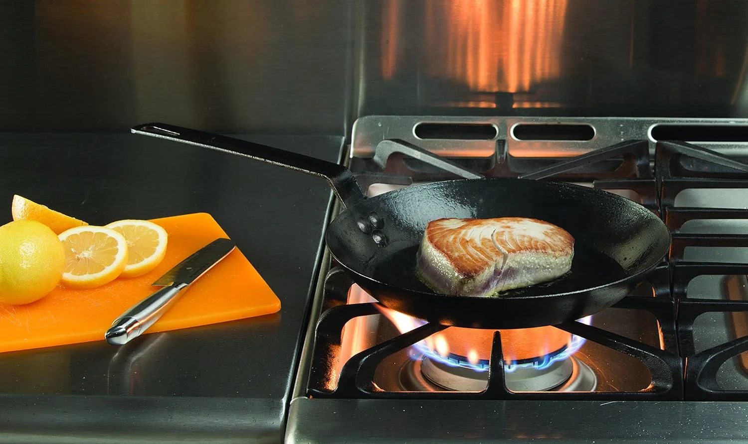 تابه استیل کربنی لاج منوفکچرینگ کمپانی، 10 اینچ، مشکی مدل CRS10HH61