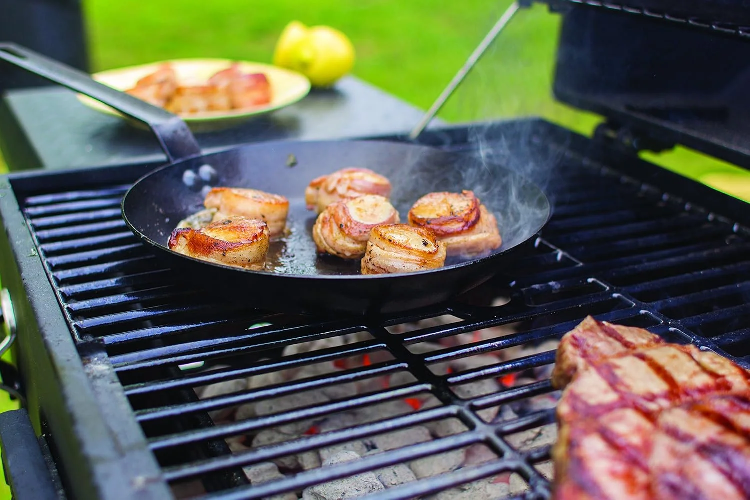 تابه استیل کربنی لاج منوفکچرینگ کمپانی، 10 اینچ، مشکی مدل CRS10HH61