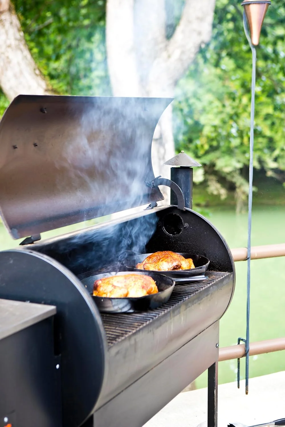 تابه چدنی 12 اینچی لاج مدل L10SKWLBR سری حیات وحش با طرح خرس و دسته کمکی، 12 اینچ، مشکی تابه چدنی 12 اینچی لاج مدل L10SKWLBR سری حیات وحش با طرح خرس و دسته کمکی، 12 اینچ، مشکی