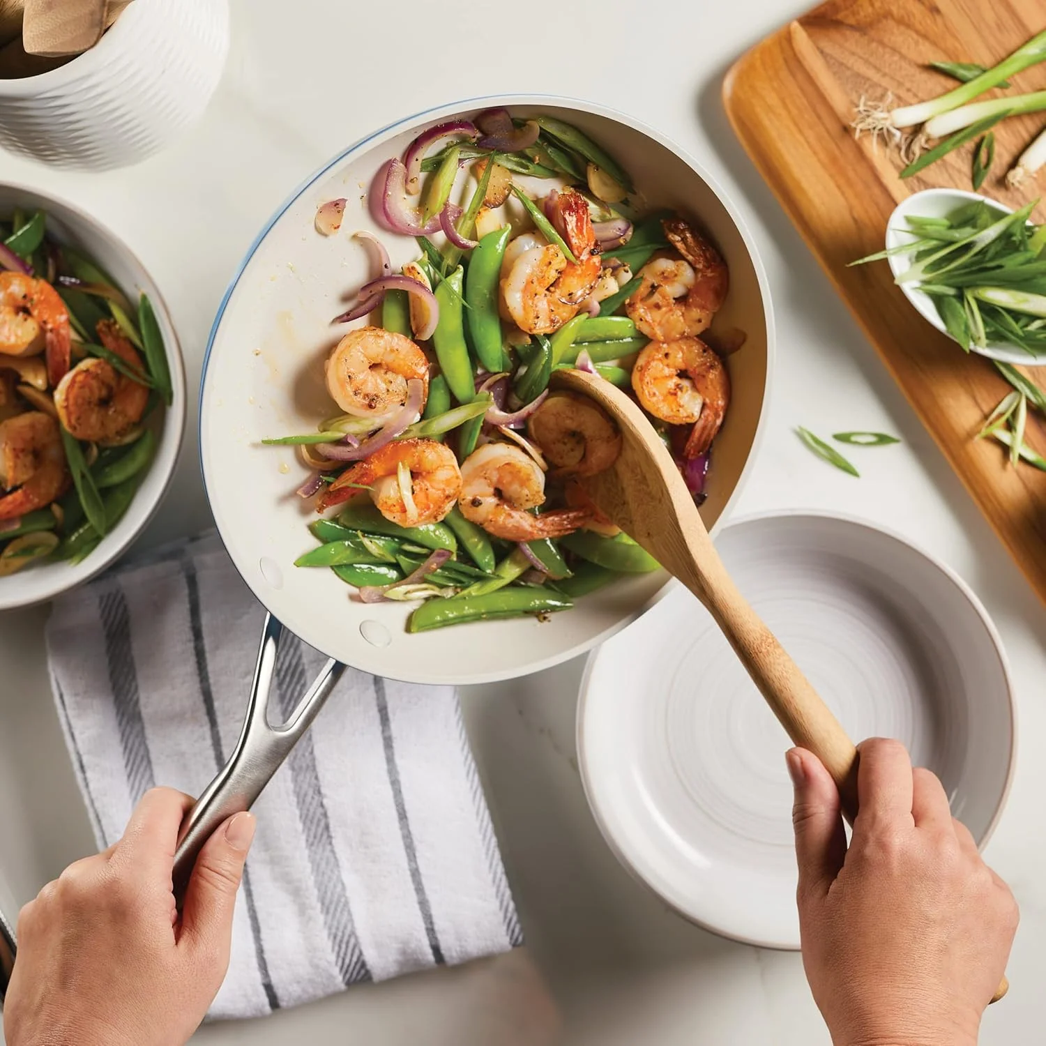 تابه سرامیکی نچسب هارد آنادایز شده کیچن اید، سایز 25 سانتیمتر، آبی مخملی