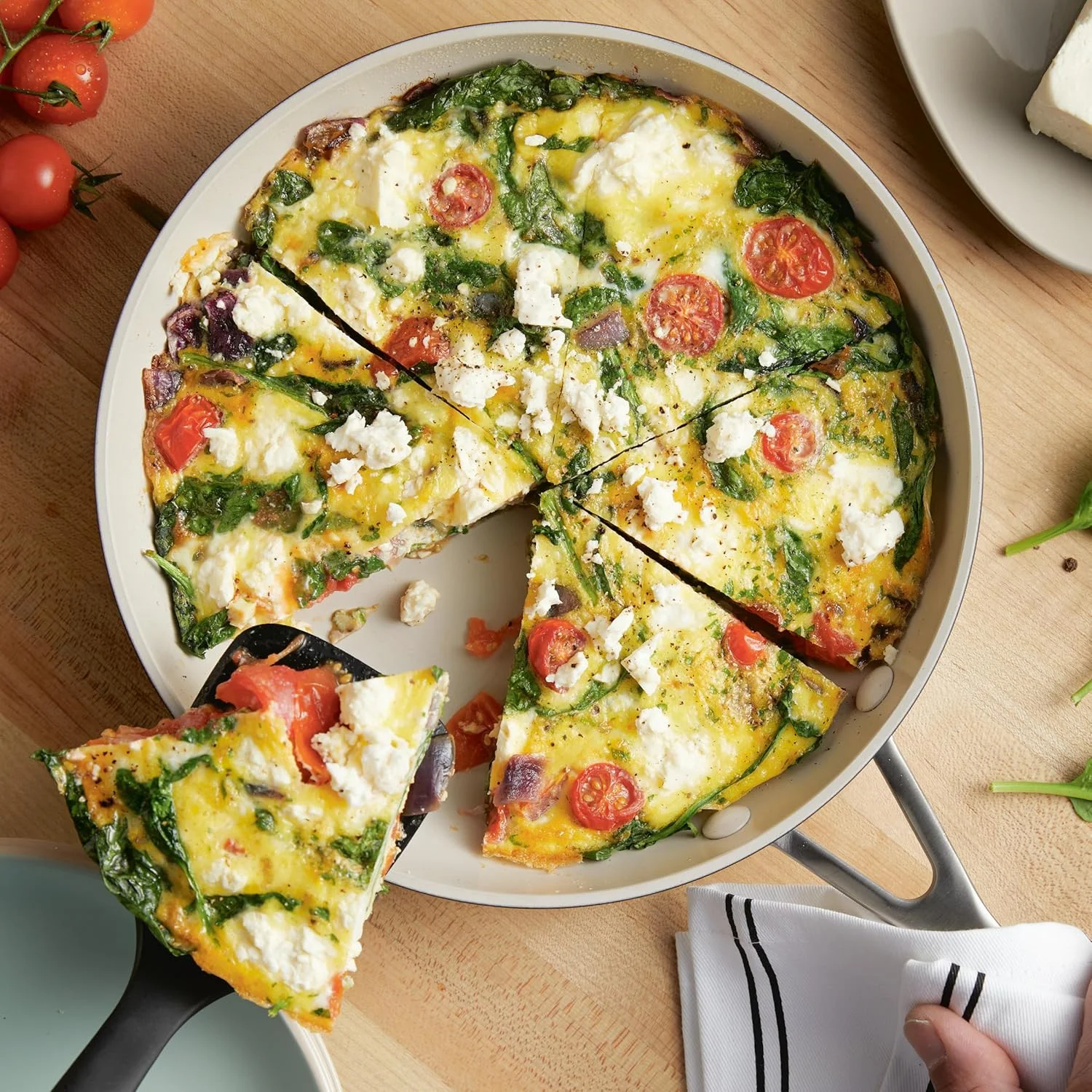 تابه نچسب سرامیکی هارد آنادایز شده KitchenAid، سایز 10 اینچ - مشکی مات تابه نچسب سرامیکی هارد آنادایز شده KitchenAid، سایز 10 اینچ - مشکی مات