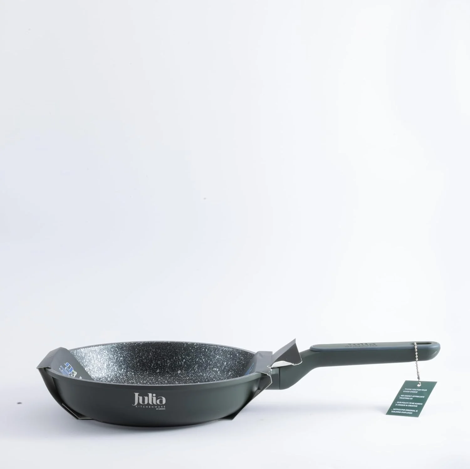 تابه جولیا الیت-پرو بدون درب 24 سانتی متری گرانیتی سبز نچسب، تابه پخت و پز فورج شده با دسته نرم، تابه بادوام و سبک برای استفاده روزانه روی انواع اجاق گاز تابه جولیا الیت-پرو بدون درب 24 سانتی متری گرانیتی سبز نچسب، تابه پخت و پز فورج شده با دسته نرم، تابه بادوام و سبک برای استفاده روزانه روی انواع اجاق گاز