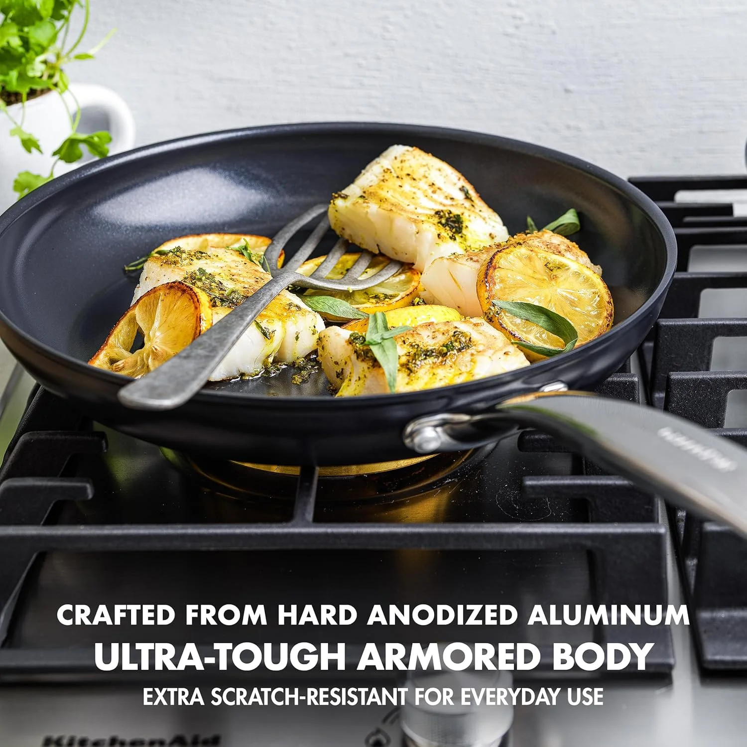 تابه درب دار 30 سانتی متری گرین پن مدل Chatham Black Prime Midnight، روکش نچسب سرامیکی سالم، بدنه آنودایز سخت، مشکی تابه درب دار 30 سانتی متری گرین پن مدل Chatham Black Prime Midnight، روکش نچسب سرامیکی سالم، بدنه آنودایز سخت، مشکی