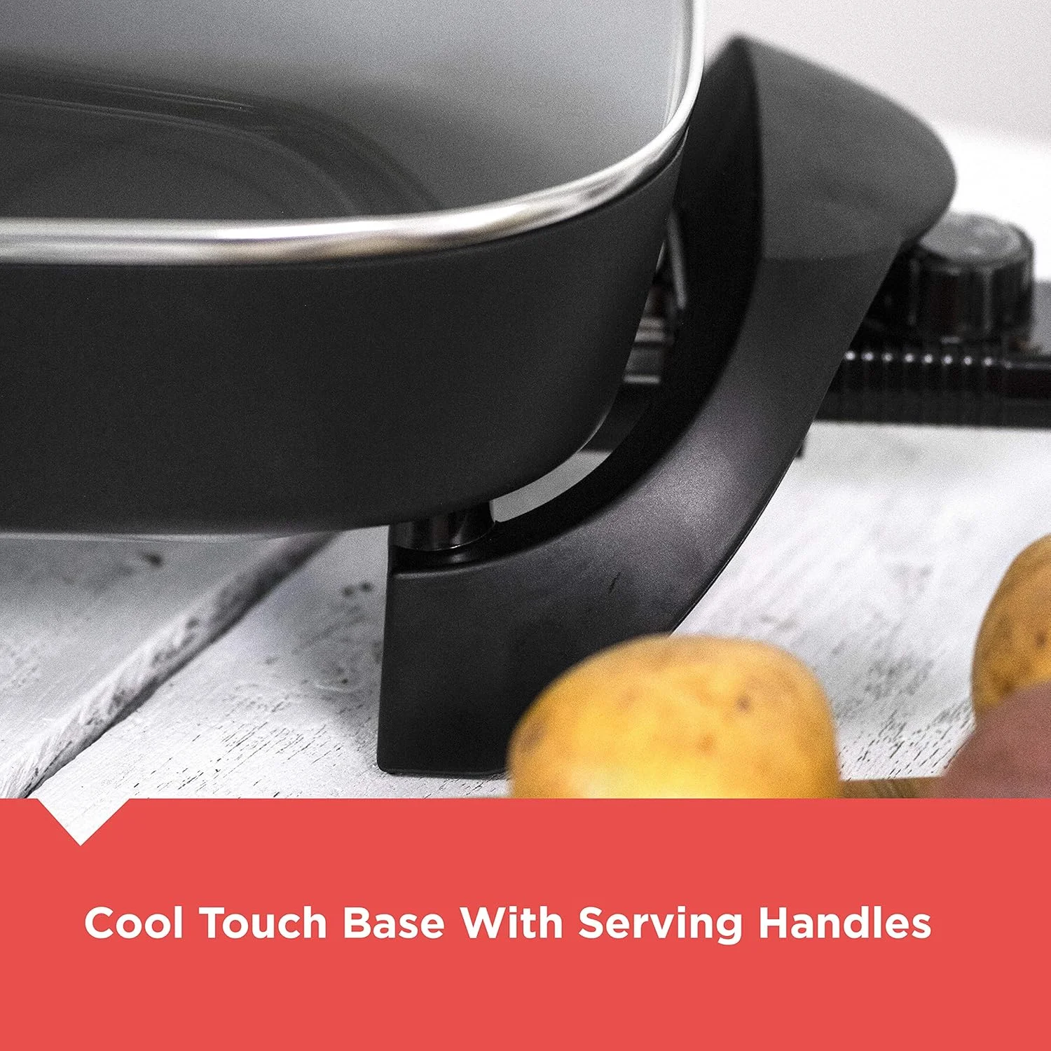 تابه برقی بلک اند دکر، کنترل دمای متغیر، سطح پخت نچسب، قابل شستشو در ماشین ظرفشویی، درب شیشه ای مقاوم، 30x38 سانتی متر