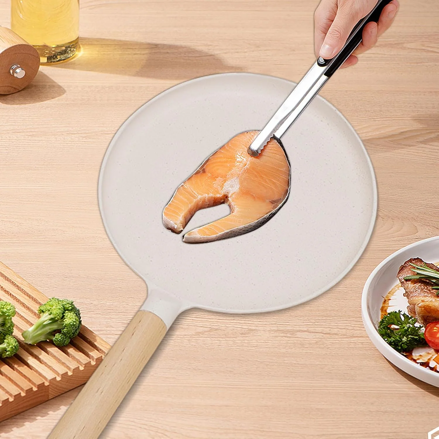 تابه نچسب، تابه و ماهیتابه 24 سانتی متری | رسانای سریع حرارت با دسته ارگونومیک، ظروف پخت و پز برای اجاق گاز، فر، آشپزخانه، پخت و پز حرفه ای رستوران تابه نچسب، تابه و ماهیتابه 24 سانتی متری | رسانای سریع حرارت با دسته ارگونومیک، ظروف پخت و پز برای اجاق گاز، فر، آشپزخانه، پخت و پز حرفه ای رستوران