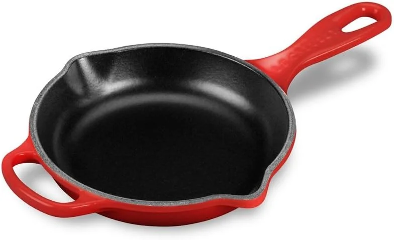 تابه چدنی لعاب دار دسته آهنی Le Creuset مدل Signature، 16 سانتی متر (0.5 لیتر)، رنگ گیلاسی