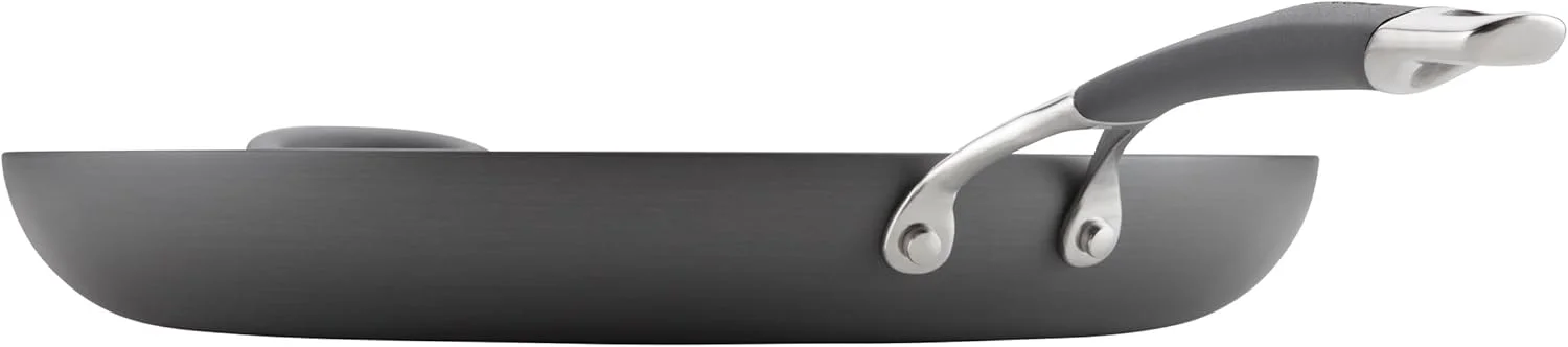 تابه نچسب سایز بزرگ سیرکولون مدل Radiance با روکش آنودایز سخت و دسته کمکی - سایز 35 سانتیمتر، خاکستری