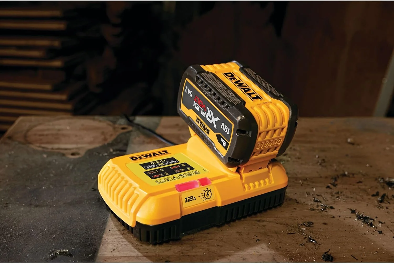 سیستم شارژر سریع Dewalt DCB117 (مناسب برای تمام باتری های 18 ولت از جمله XR Flexvolt، با جریان شارژ 12 آمپر، فرآیند شارژ 2 مرحله ای از باتری محافظت می کند، نمایشگر LED فرآیندهای شارژ، مناسب) سیستم شارژر سریع Dewalt DCB117 (مناسب برای تمام باتری های 18 ولت از جمله XR Flexvolt، با جریان شارژ 12 آمپر، فرآیند شارژ 2 مرحله ای از باتری محافظت می کند، نمایشگر LED فرآیندهای شارژ، مناسب)