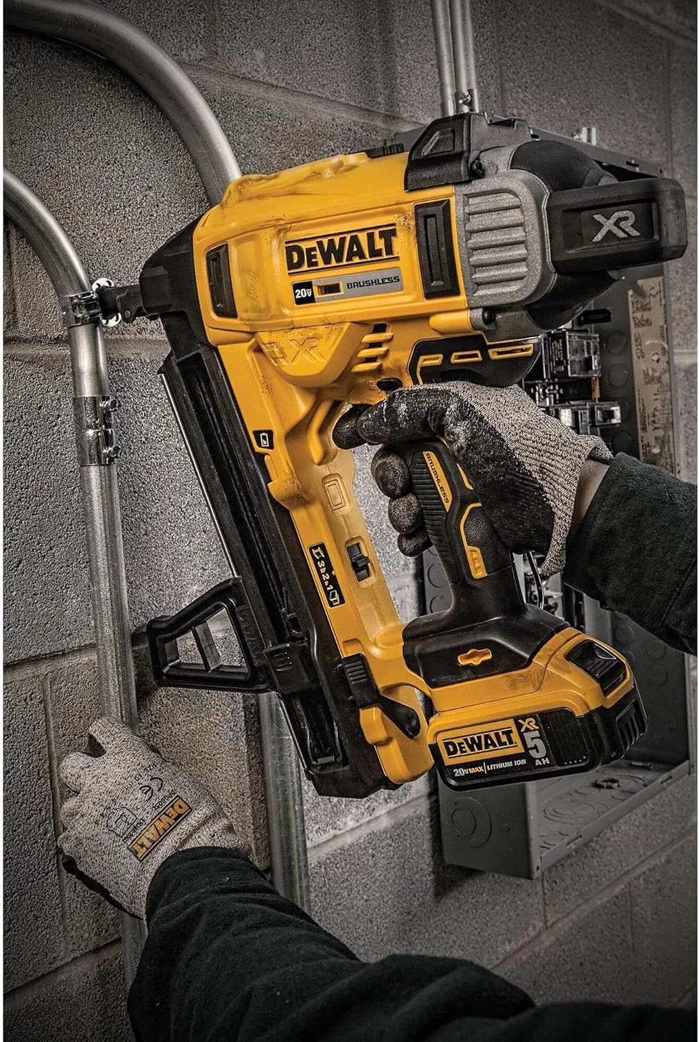 میخ های بتن استاندارد DeWalt Dcn890، 25 میلی متر، 1005 عدد، برند: DeWalt. ساخته شده با آخرین نسل فناوری. طیف گسترده ای از ابزارها با آخرین نسل سیستم ها و راه حل ها. میخ های بتن استاندارد DeWalt Dcn890، 25 میلی متر، 1005 عدد، برند: DeWalt. ساخته شده با آخرین نسل فناوری. طیف گسترده ای از ابزارها با آخرین نسل سیستم ها و راه حل ها.