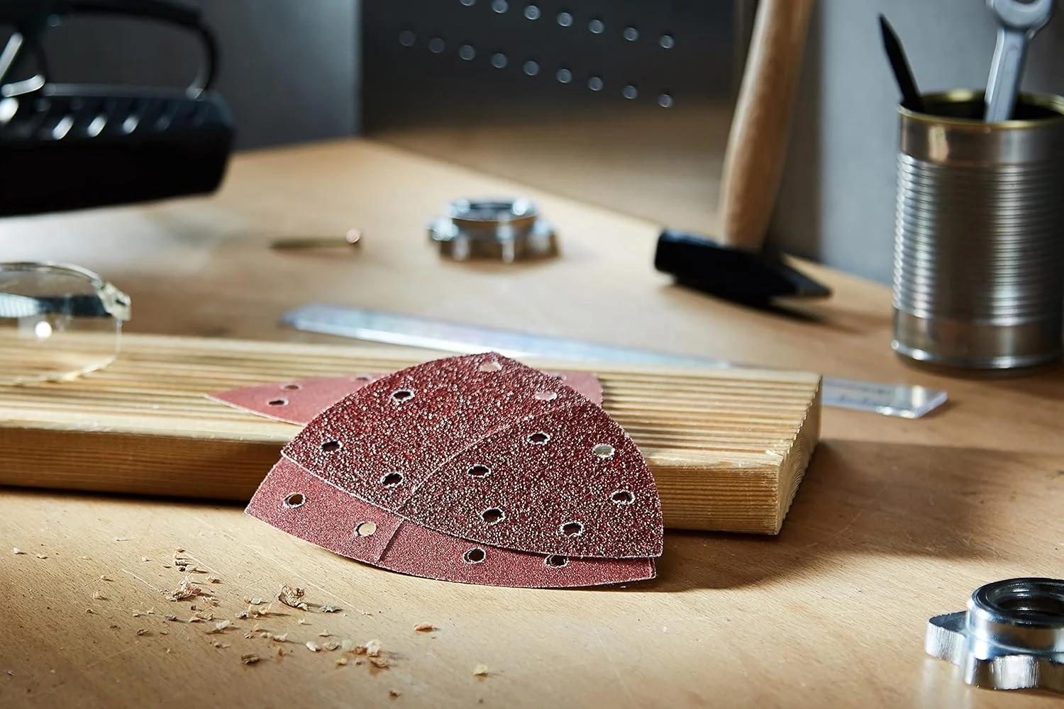 مجموعه 10 عددی سنباده بوش مدل 2609256A67 مناسب برای سنباده لرزان چند منظوره، 102 X 62.93، 4 عدد گرید 40، 4 عدد گرید 120، 2 عدد گرید 180، قهوه ای