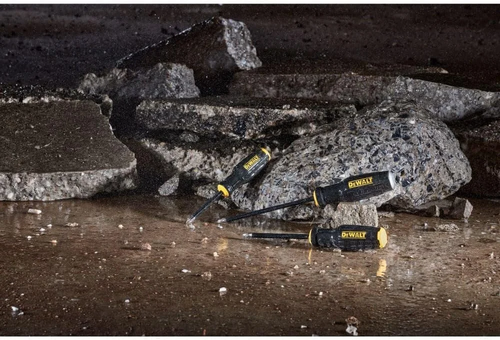 مجموعه پیچ گوشتی 8 عددی دیوالت مدل DWHT65102 سری TOUGHSERIES