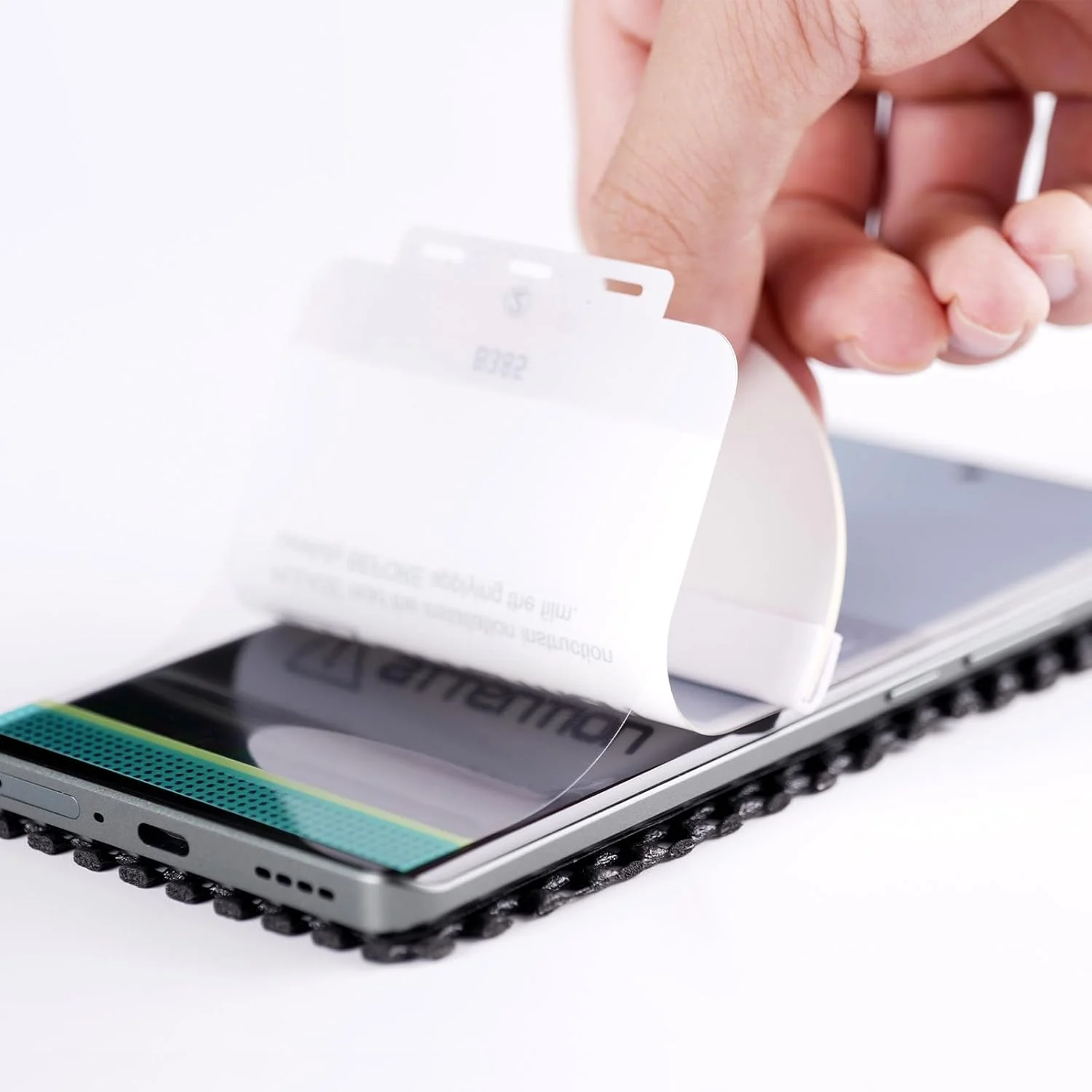 محافظ صفحه نمایش انعطاف پذیر TPU مدل Ibywind شامل 2 عدد محافظ صفحه نمایش برای گوشی Realme GT 6 5G/GT 6T 5G سایز 6.78 اینچ، به همراه 1 عدد محافظ لنز دوربین و 1 عدد محافظ پشت گوشی [نصب آسان، حسگر اثر انگشت، بدون حباب، سازگار با قاب]